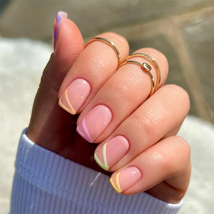 Фото: @charlotteellennails