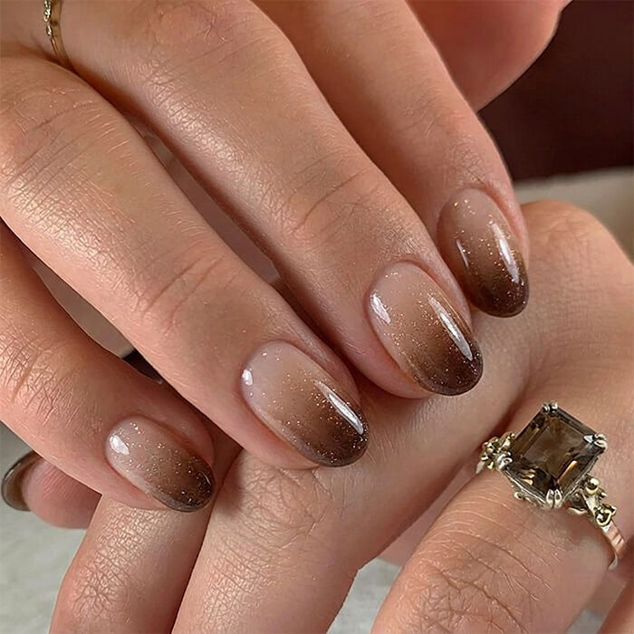 Фото: @thedailynailofficial