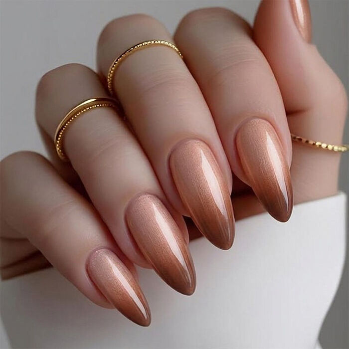 Фото: @luxuriousnailart